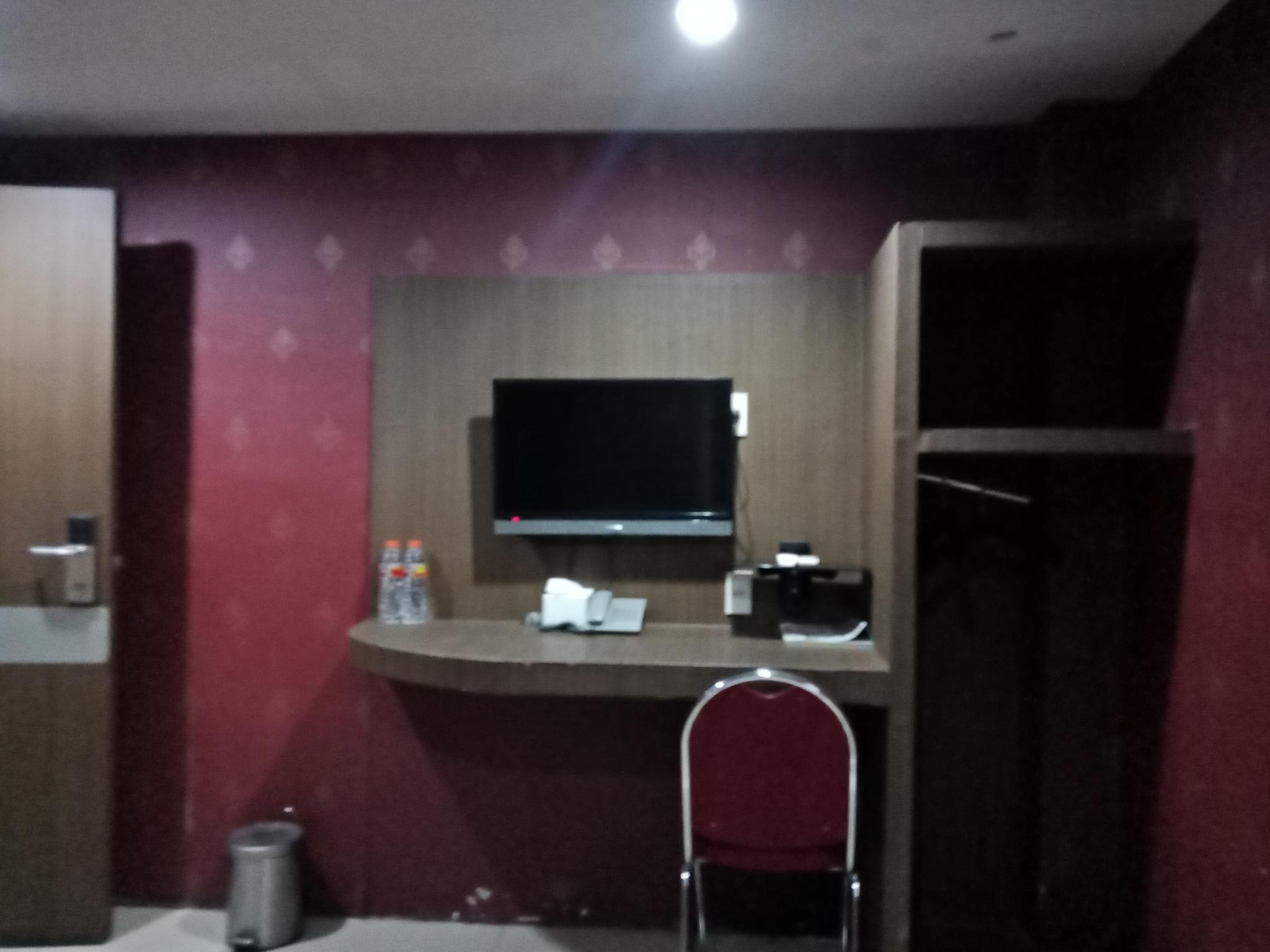 Oyo 2574 Z Suites Hotel Medan Exterior photo
