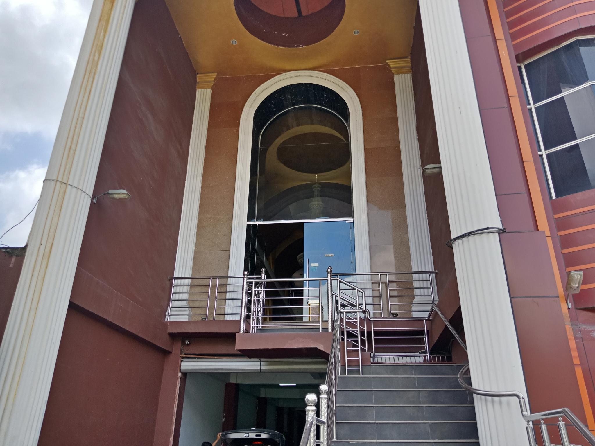 Oyo 2574 Z Suites Hotel Medan Exterior photo